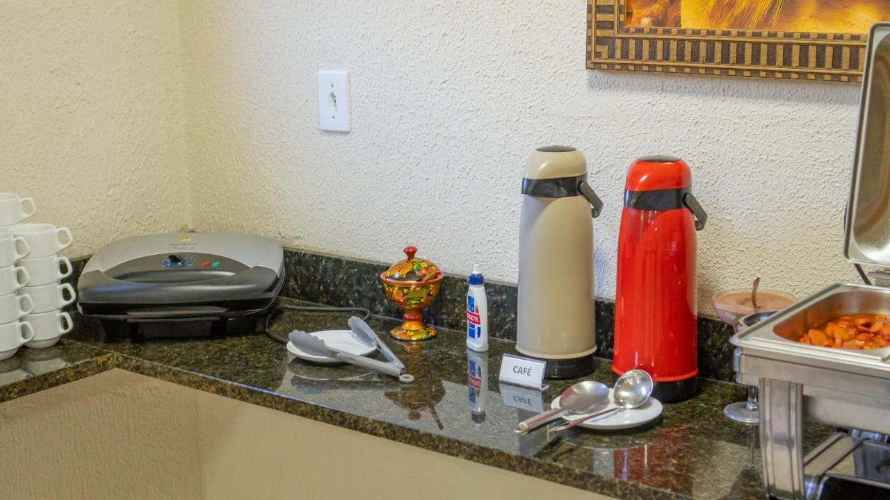 Hotel Petrov カネラ エクステリア 写真